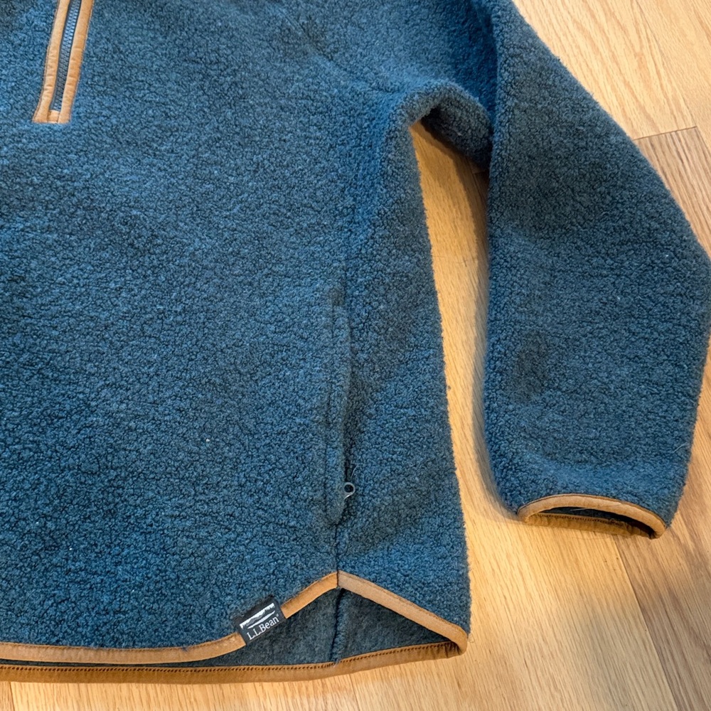 L.L.Bean Women's All Season Wool Fleece Pullover - Picture 4 of 7